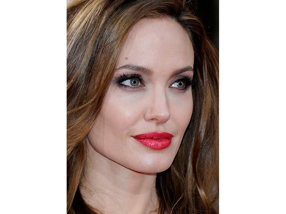 angelina jolie make up (5)