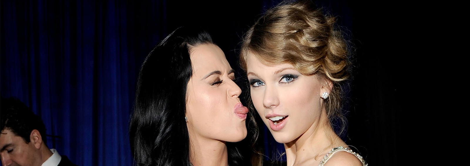 cover cosa succede katy perry taylor swift desktop