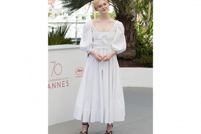 elle-fanning-cannes-photocall