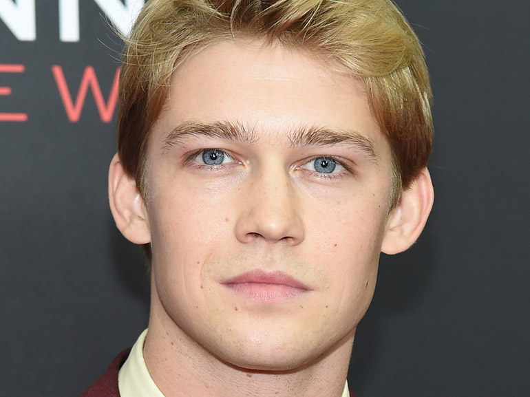 joe alwyn occhi