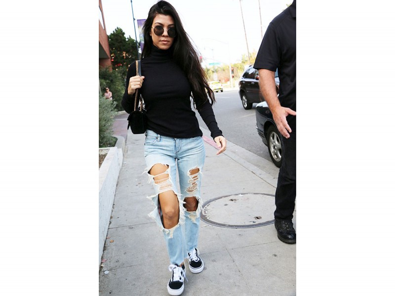 kourtney-kardashian-jeans-2