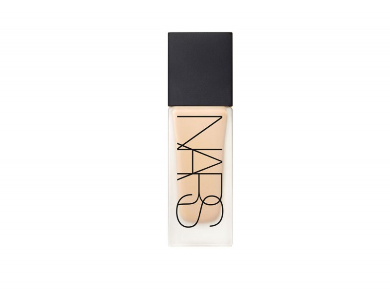 nars-all-day-weightless-foundation