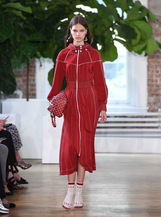 valentino resort 2018 rosso