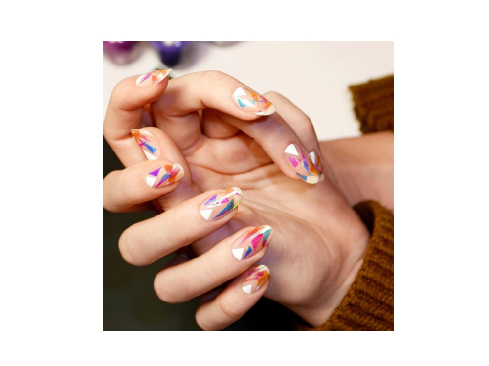 unghie estive colorate