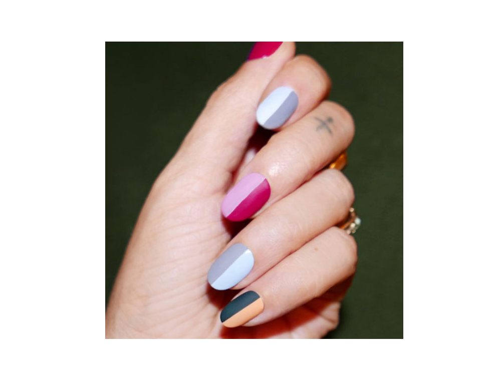 unghie estive colorate