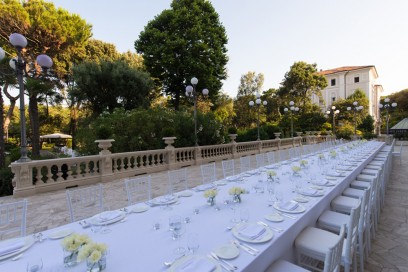 A1_Table-Setting-at-The-Grand-Hotel-Rimini