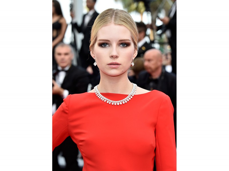 lottie-moss-make-up-tutti-05