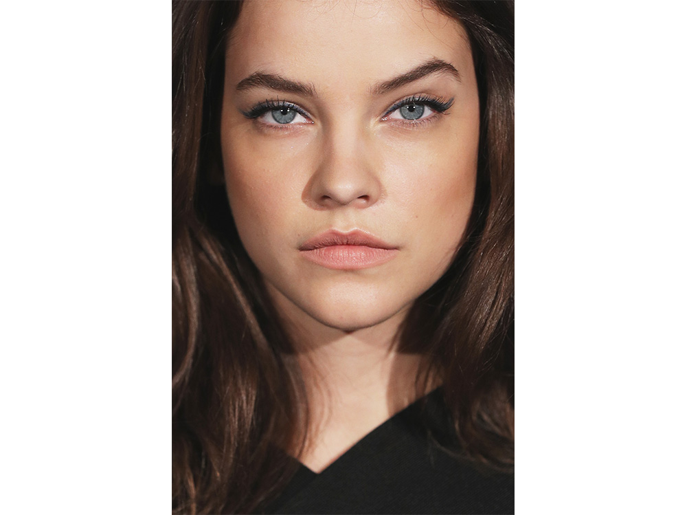 barbara-palvin-beauty-look-8