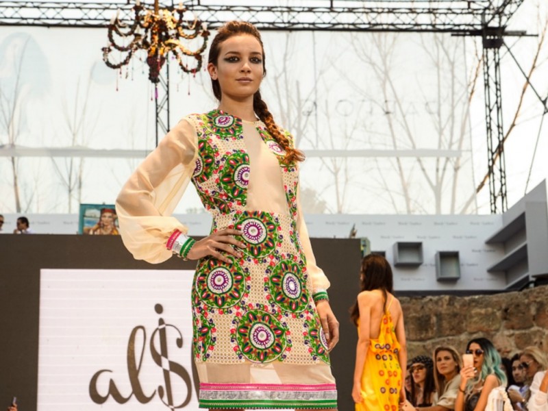 cover tunisi fashion week mobile