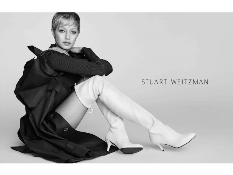 46_Stuart-Weitzman_FW17-campaign_TIEMODEL