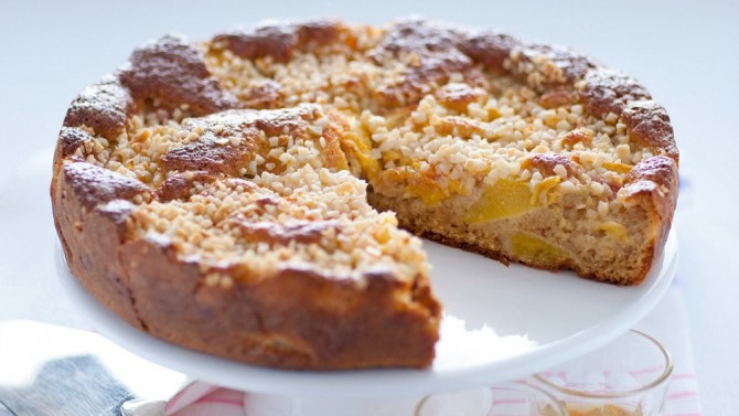 Crostata Di Pesche E Amaretti Grazia It