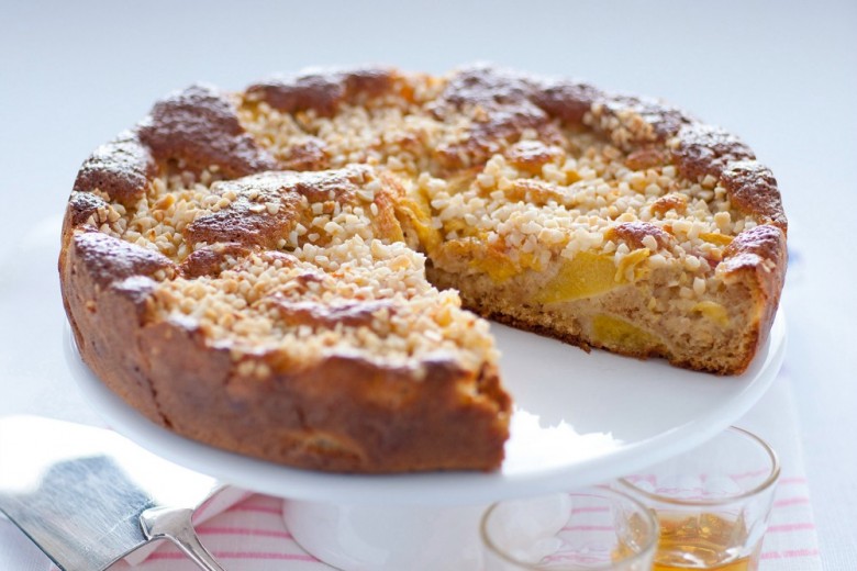 Crostata di pesche e amaretti