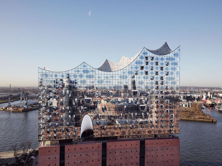 Elbphilharmonie Amburgo credits Hamburg Tourismus