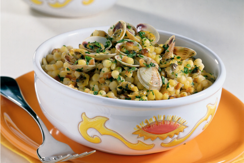 Fregola con arselle