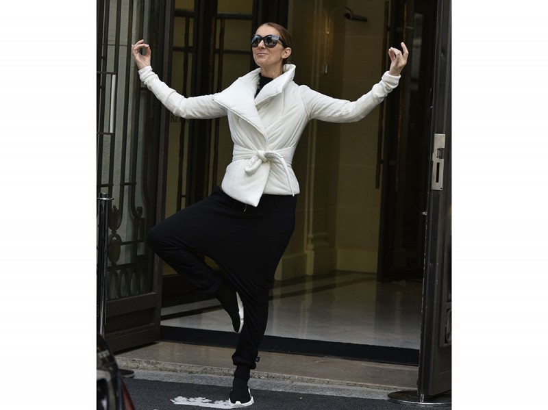 celine-dion-look-sporty
