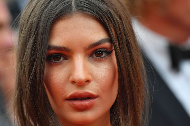 Ecco perché Emily Ratajkowski ha tenuto nascosto fino all’ultimo il marito Sebastian