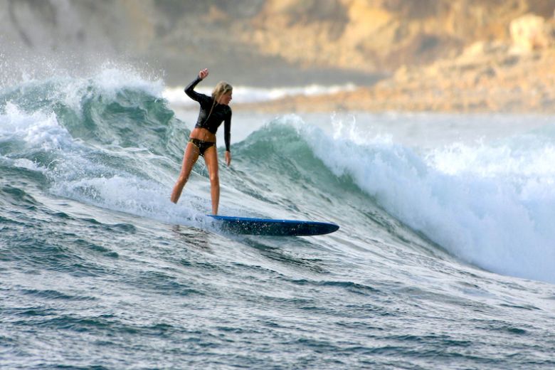 Cinque (buone) ragioni per imparare a fare surf