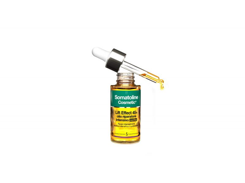 Nutrire-e- idratare-quali-sono-le-differenze-e-i-prodotti-giusti-LIFT-EFFECT45-OLIO-RIPARATORE-somatoline