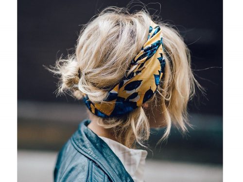 capelli con foulard