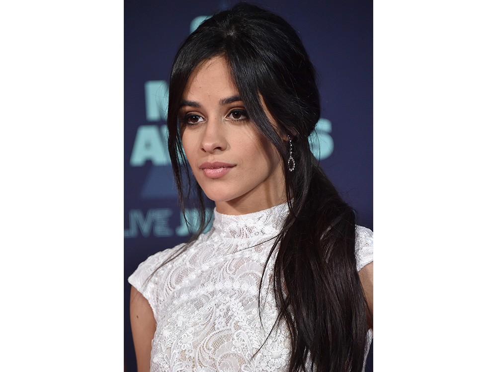 camila cabello capelli make up beauty look (9)