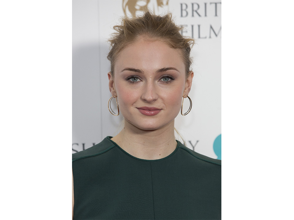 sophie turner capelli make up sansa stark game of thrones il trono di spade (11)