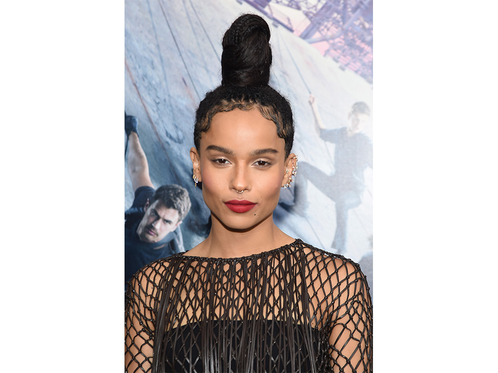 zoe kravitz evoluzione beauty look make up capelli (17)
