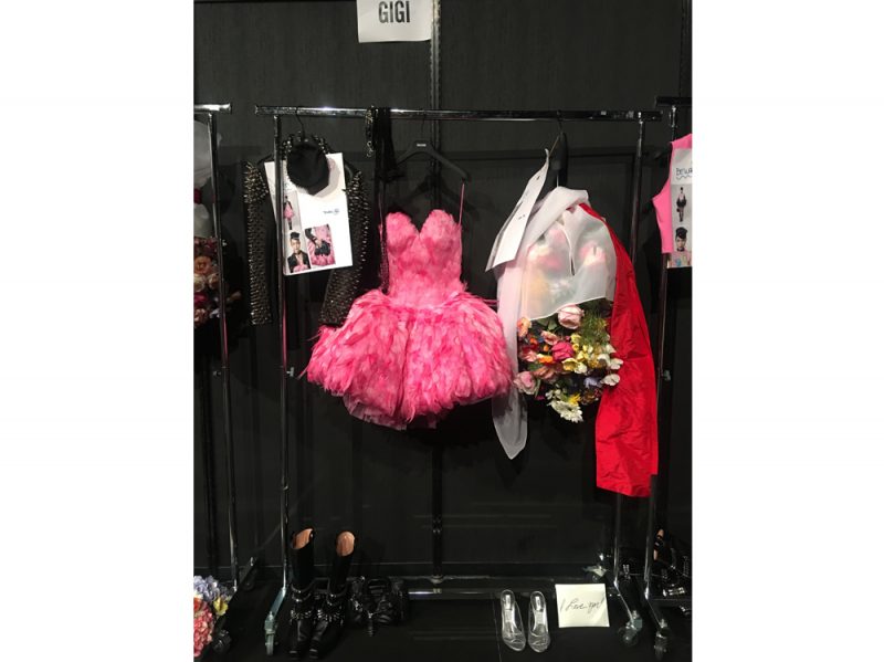 Moschino_SS18_Backstage_Gigi_Outfits