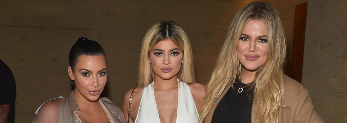 cover kim khloe kylie kardashian jenner incinta desktop