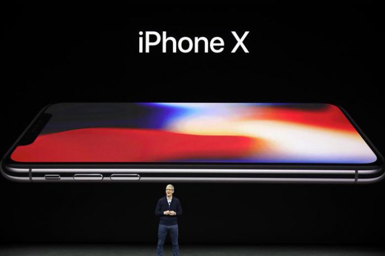 Ecco iPhone X: si legge iPhone ten, non x