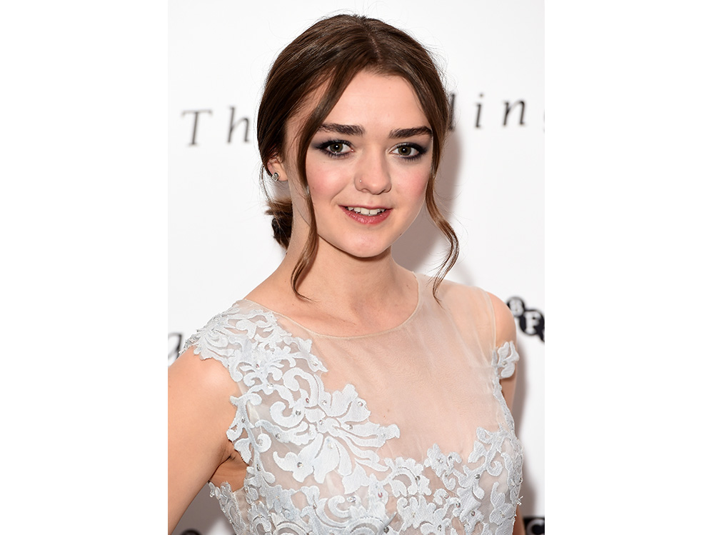 maisie williams evoluzione beauty look trucco capelli (8)