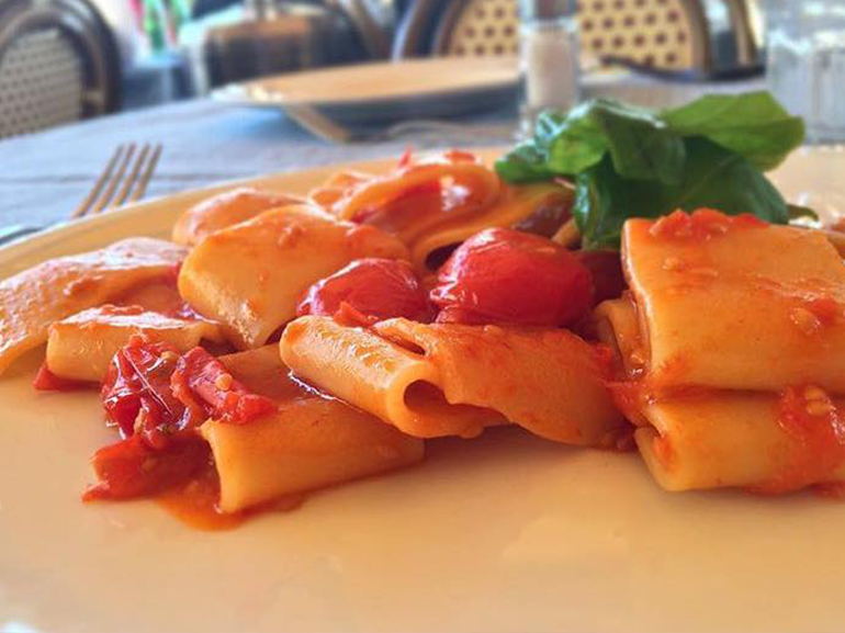 paccheri pomodoro basilico