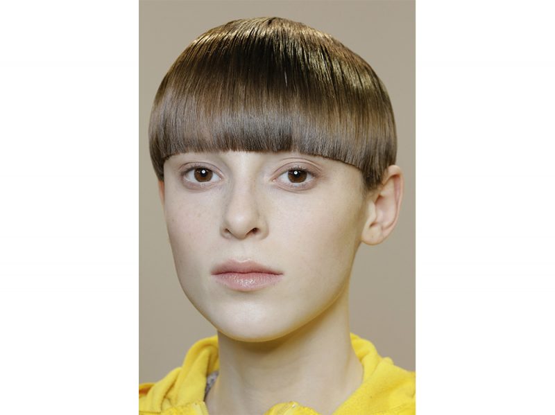 tagli capelli corti sfilate tendenze autunno inverno 2017 2018 (1)