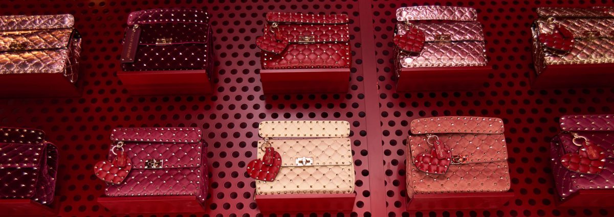 valentino-pop-up-parigi_DESKTOP