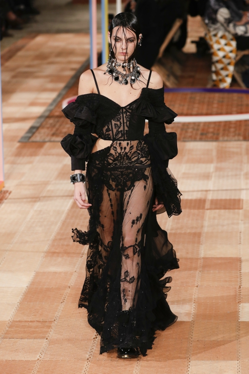 Alexander-McQueen_ful_W_S18_PA_121_2771810