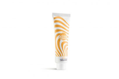 Crema-per-le-mani-le-novita-perche-usarle-e-quali-scegliere-in-base-alle-proprie-esigenze-MerciHandy creme hello sunshine