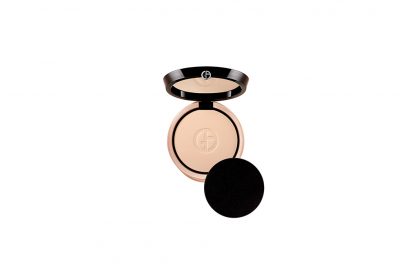 Make-up-come-opacizzare-il-viso-con-la-cipria-LUMINOUS-SILK-COMPACT-armani