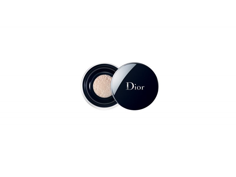 Make-up-come-opacizzare-il-viso-con-la-cipria-forever-Poudre-Libre-dior