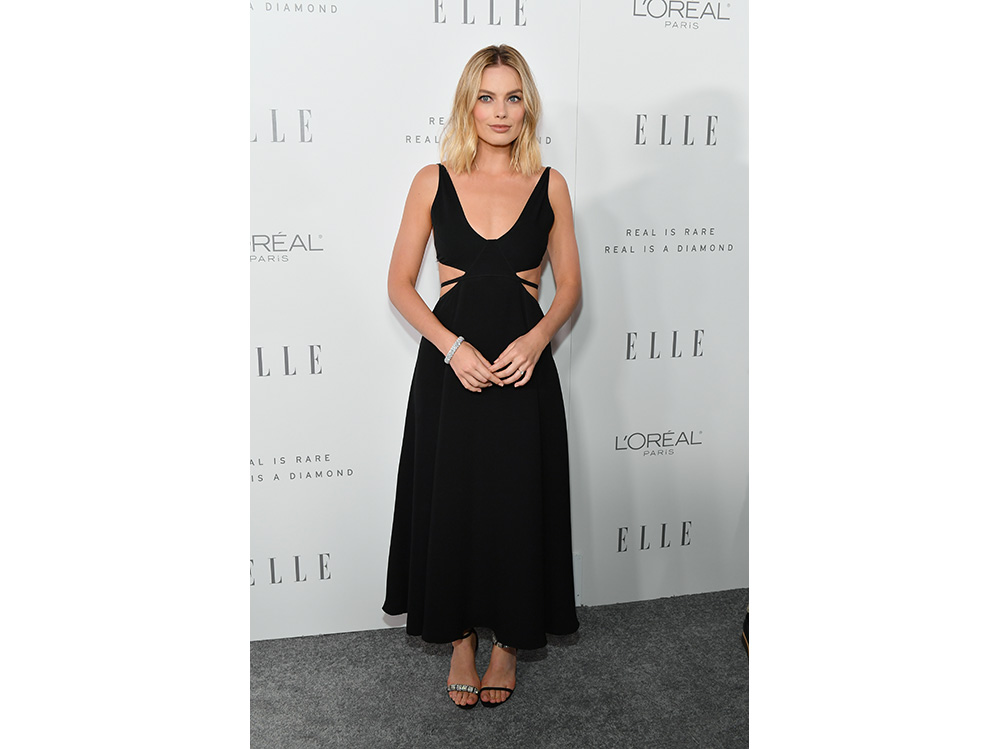 Margot-Robbie-in-calvin-klein-getty