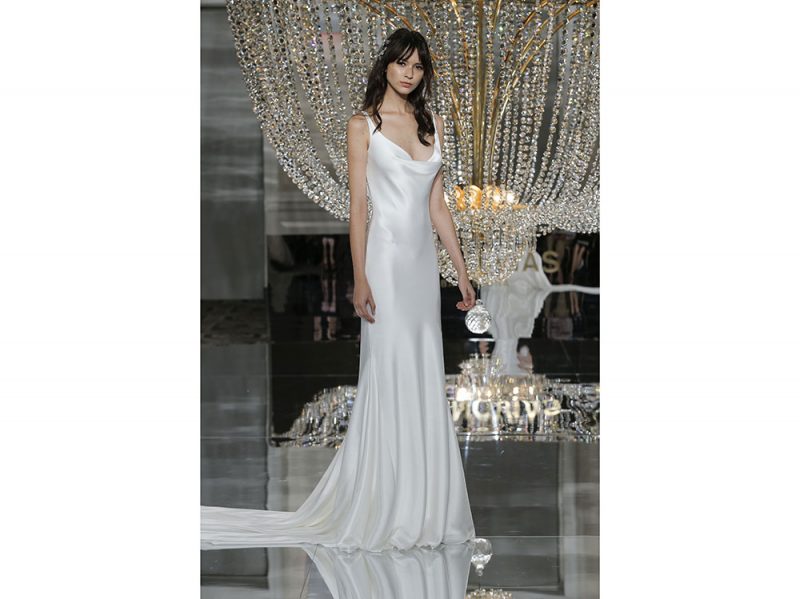 PRONOVIAS-NY-FASHION-SHOW_RIBELIA