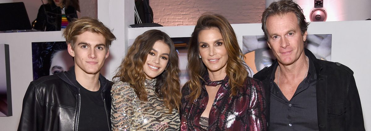 cover cindy crawford famiglia protagonista reality desktop