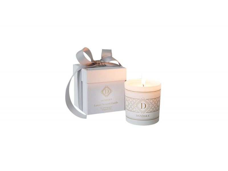 danhera_white_candle