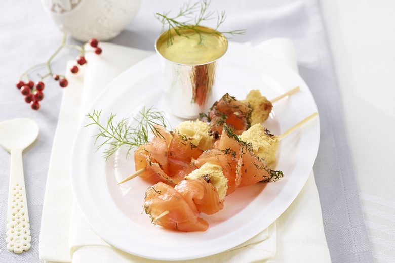 Spiedini di salmone marinato