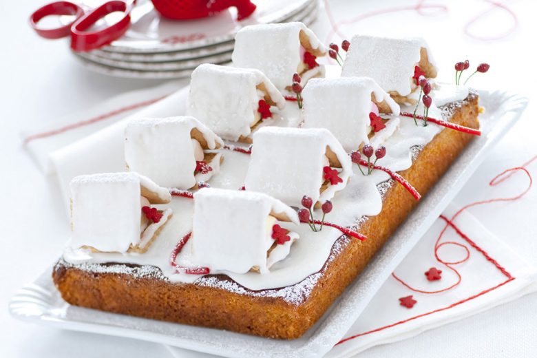 Torta di Natale con casette glassate