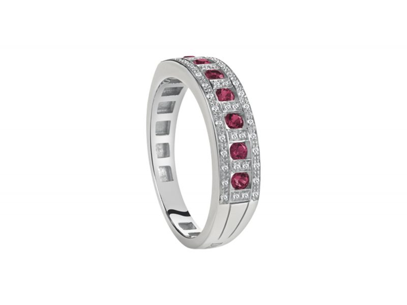 damiani-anello-Belle-Epoque-in-oro-bianco-con-diamanti-e-rubini