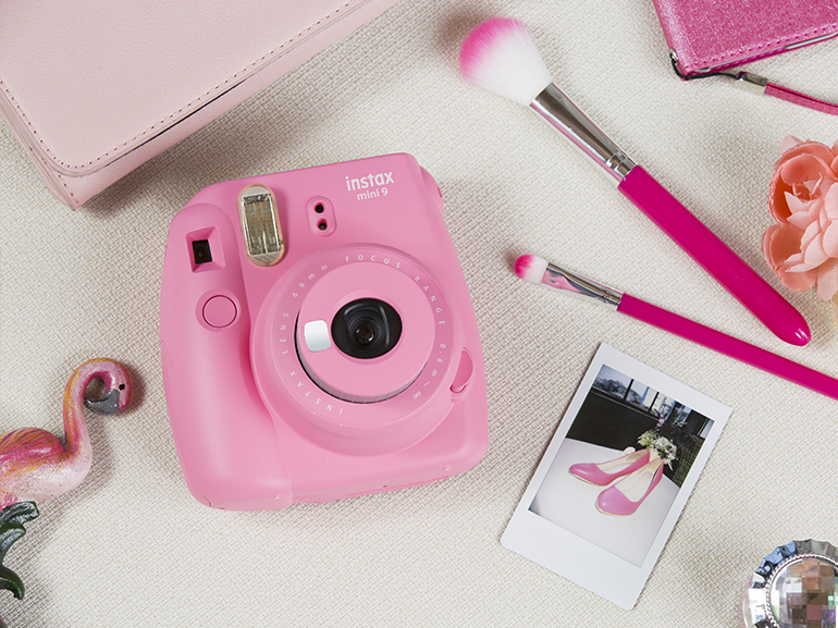 instax rosa fashion