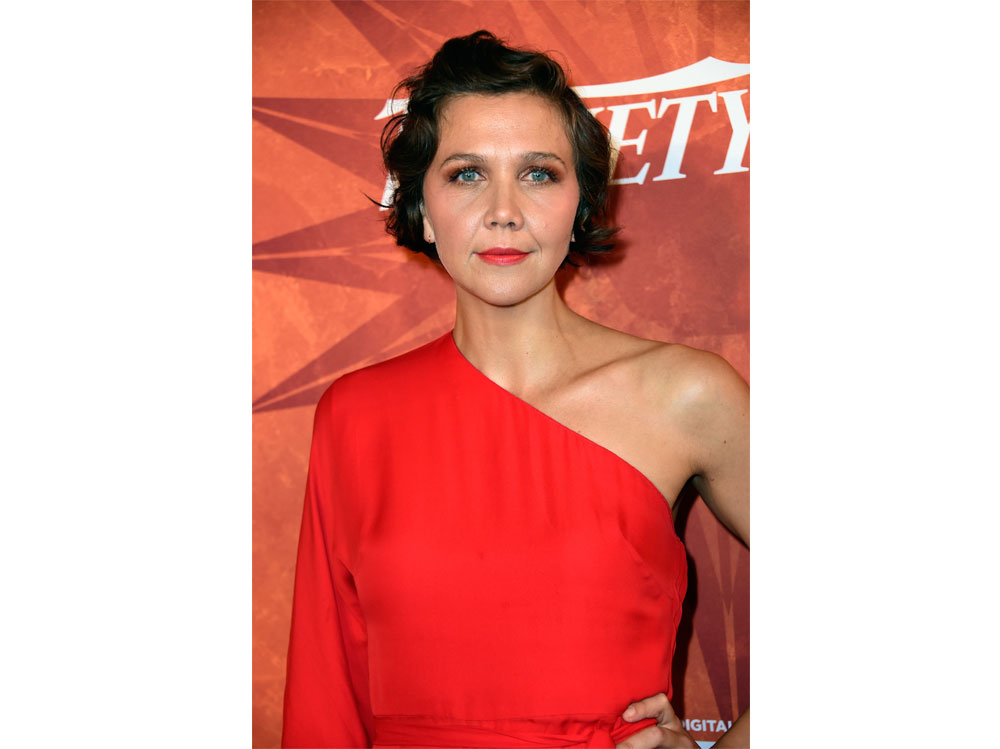 maggie-gyllenhaal-beauty-look-13