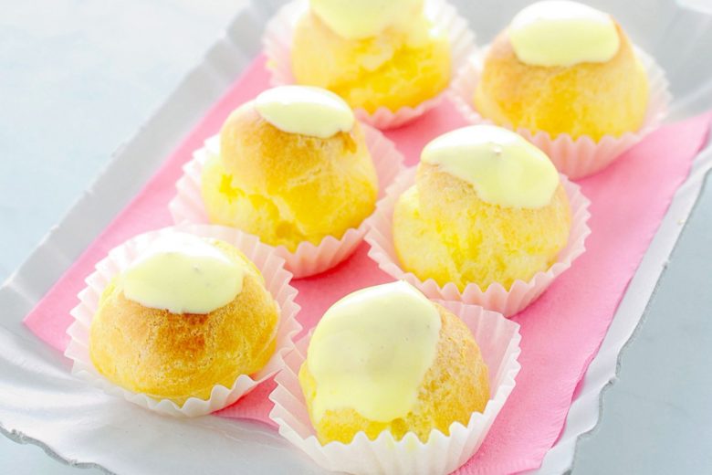 Bignè alla crema pasticcera