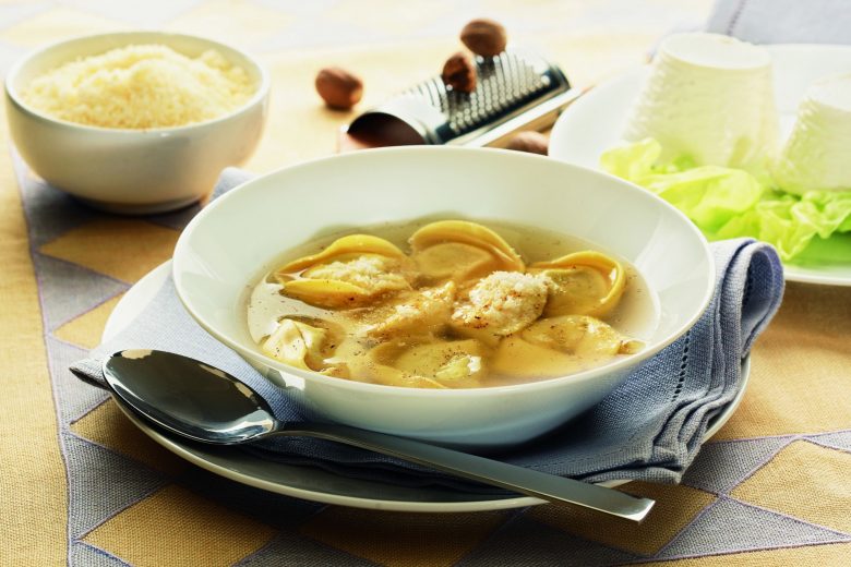 Cappelletti romagnoli in brodo
