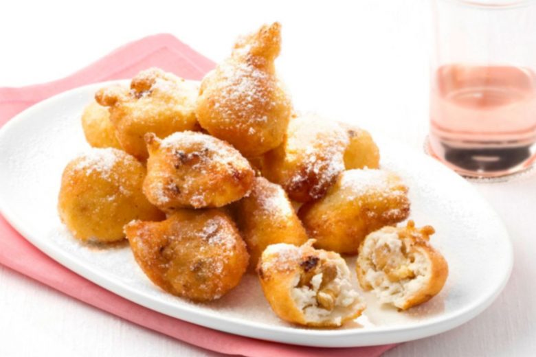 Castagnole di ricotta e noci