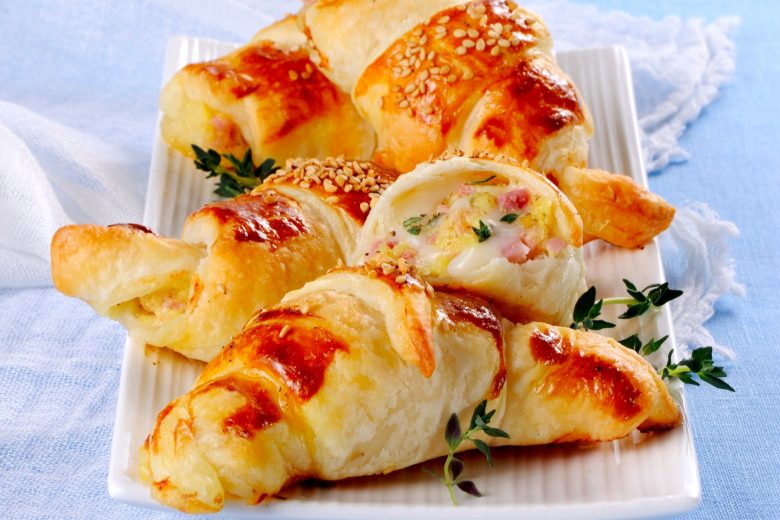 Cornetti salati di pasta sfoglia